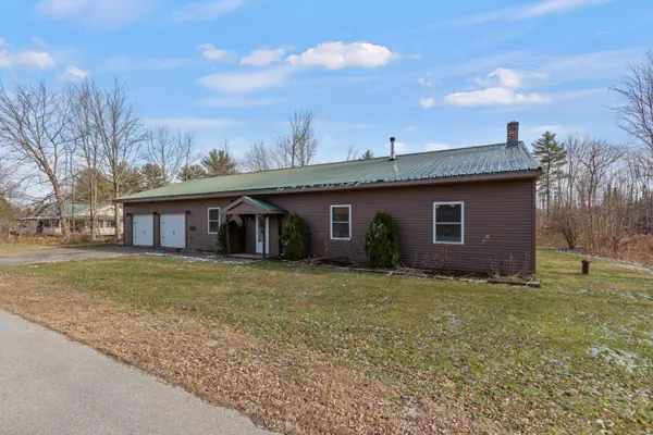 Sidney, ME 04330,121 Tiffany RD