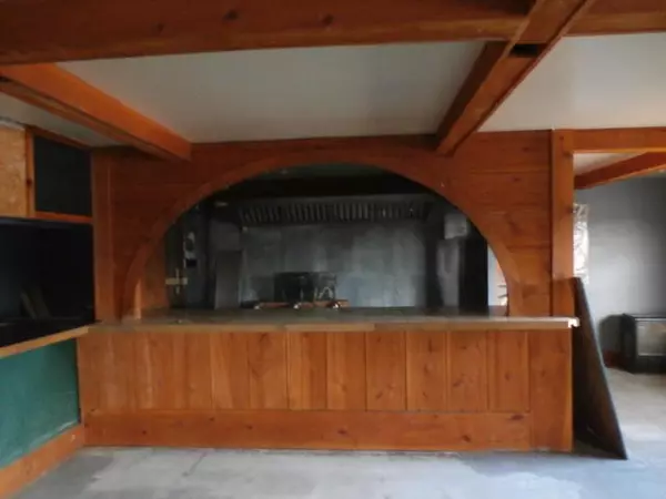 Wilton, ME 04294,392 US RT 2