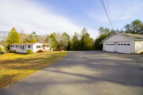 238 Swan RD, Hermon, ME 04401