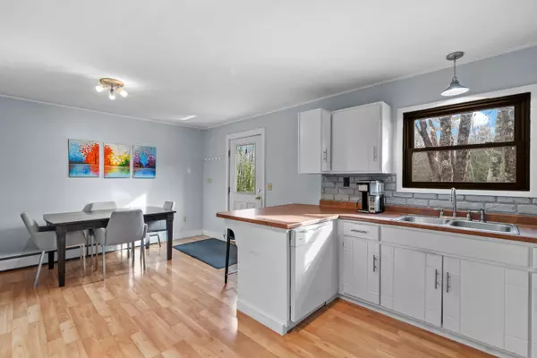 North Berwick, ME 03906,303 Governor Goodwin RD