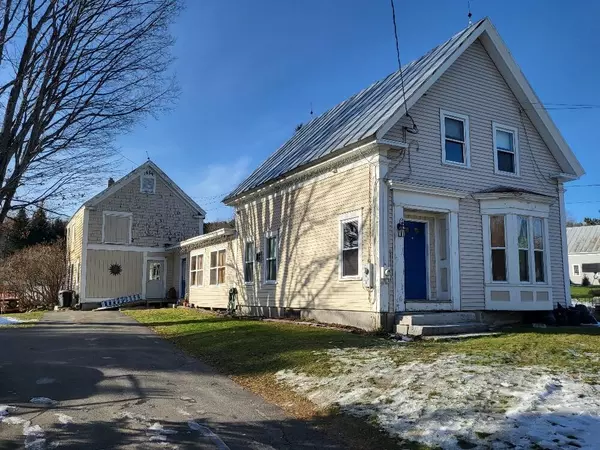 18 Temple RD, Wilton, ME 04294