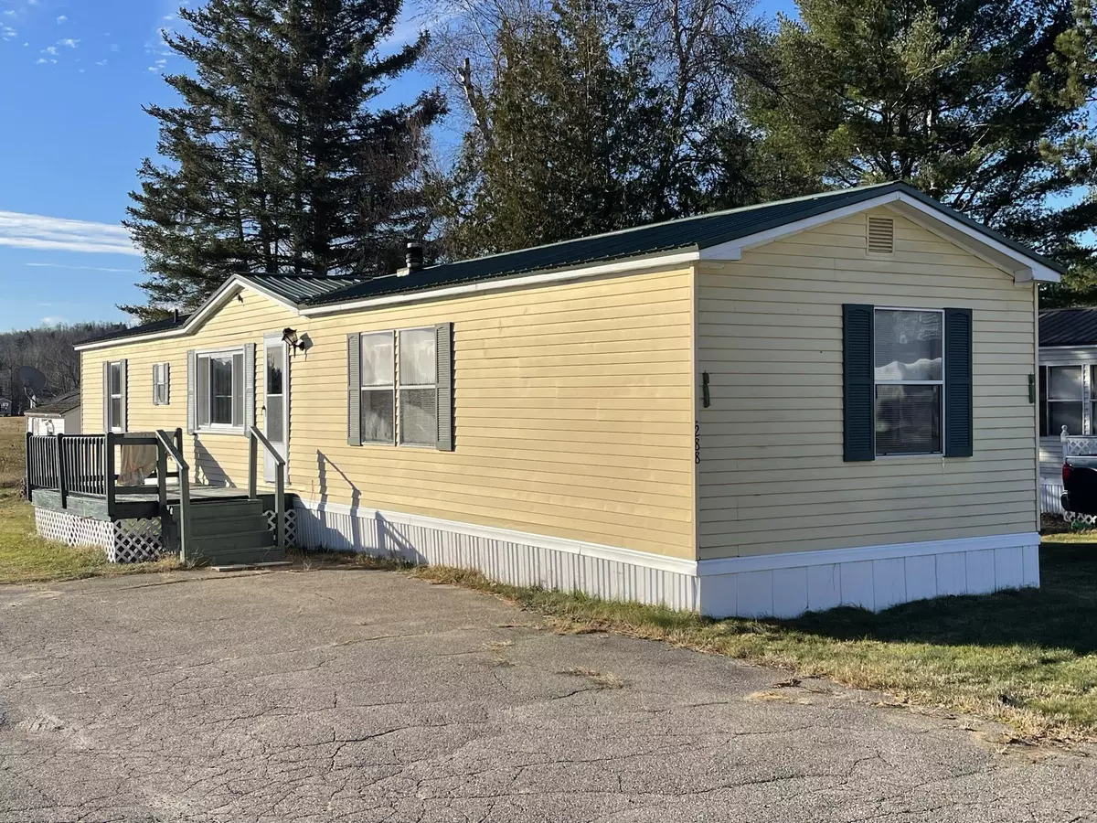 Millinocket, ME 04462,288 Kelley Mobile Home PARK