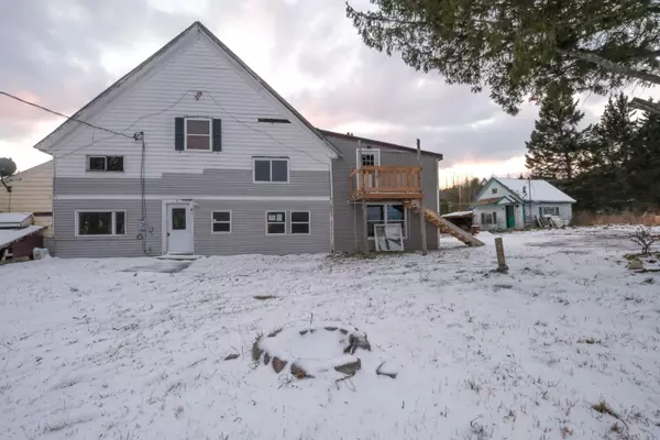 Cambridge, ME 04923,4 North RD