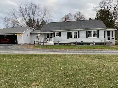 49 Cool ST, Waterville, ME 04901