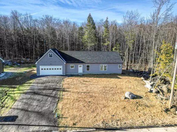 Oakland, ME 04963,41 Woodstock RD