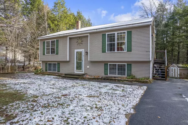 New Gloucester, ME 04260,18 Rockwood DR