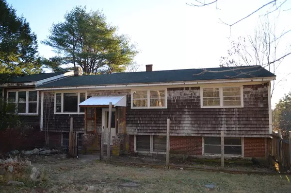 Wiscasset, ME 04578,40 Ready Point RD