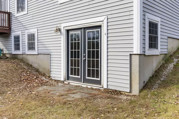 New Gloucester, ME 04260,9 Miecaskyl DR