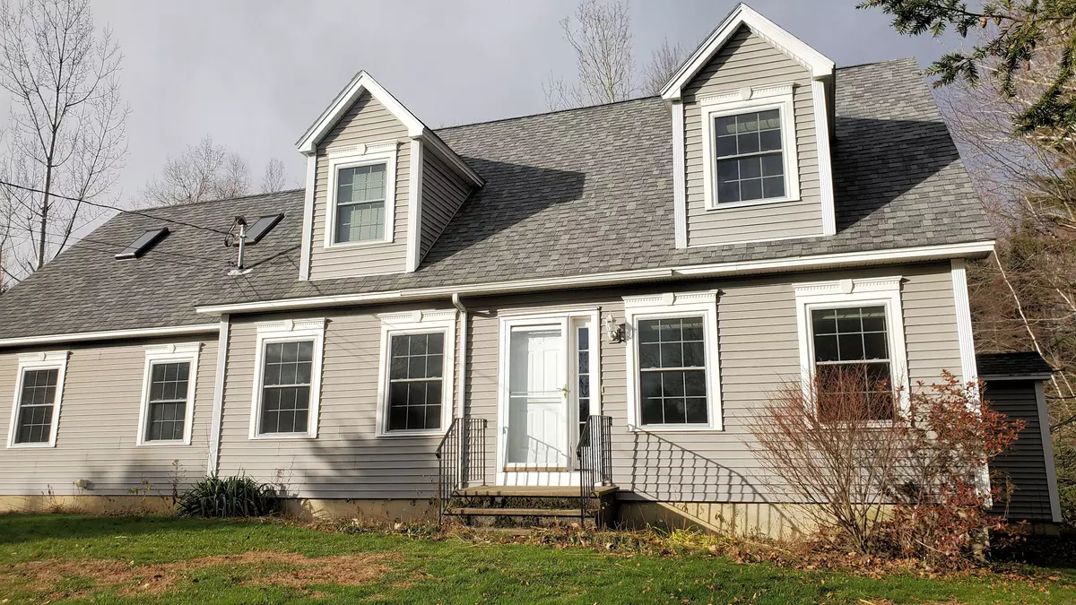 Hermon, ME 04401,547 Black Forest DR