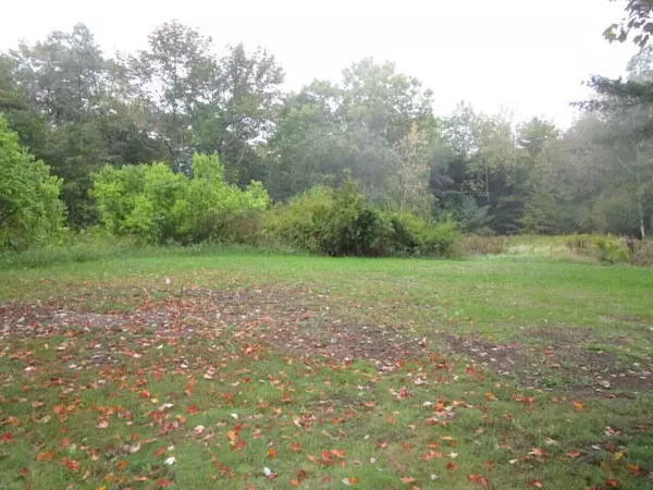 61 Bay RD, Bowdoinham, ME 04008