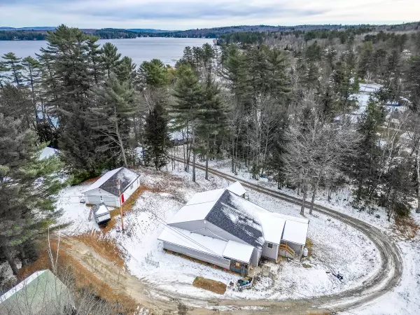 Madison, ME 04950,62 Salmon RD