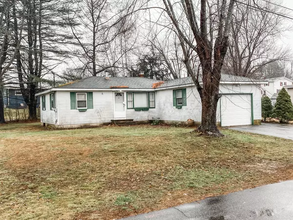 11 Matthew ST, Lisbon, ME 04250