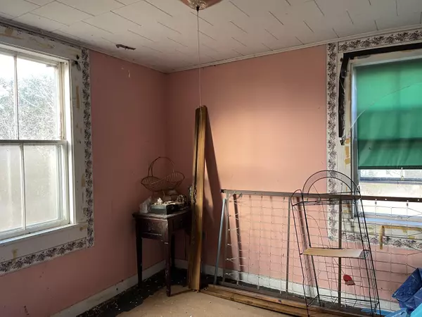 Corinna, ME 04928,228 Exeter RD