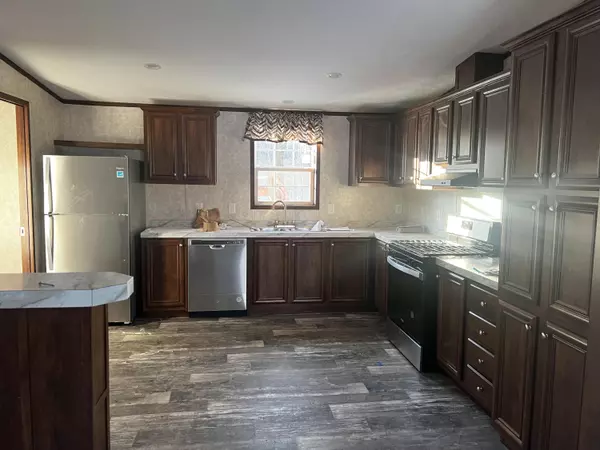 Oakland, ME 04963,54 S Greenridge HTS