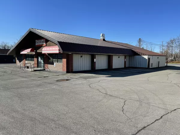 Presque Isle, ME 04769,725 Main ST