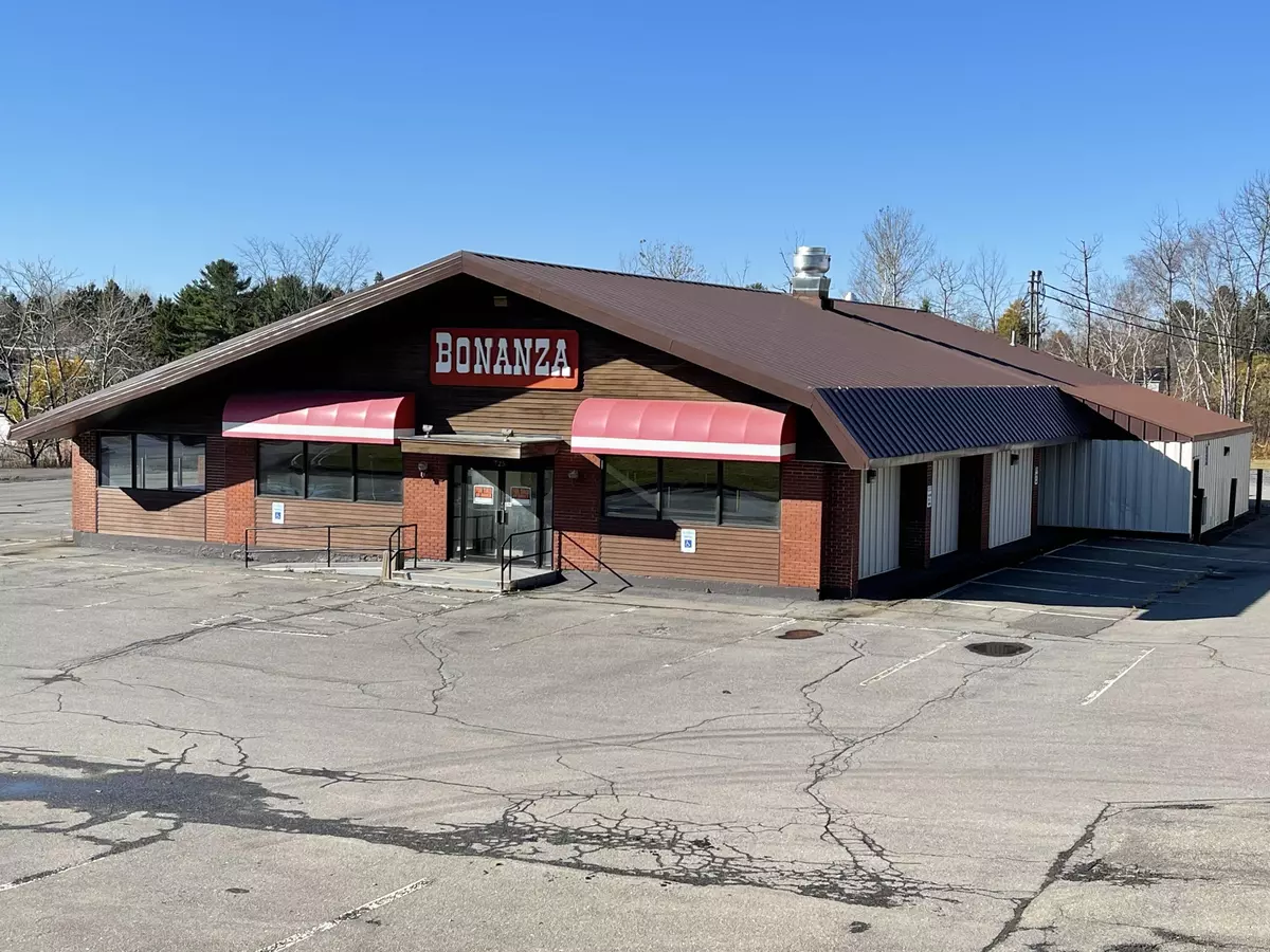 Presque Isle, ME 04769,725 Main ST