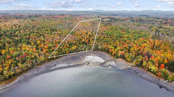 Newport, ME 04953,0 Pearls LN