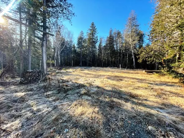 2 Greenville RD, Shirley, ME 04485