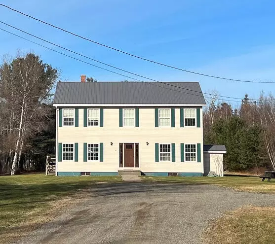 31 Hayward LN, Princeton, ME 04668