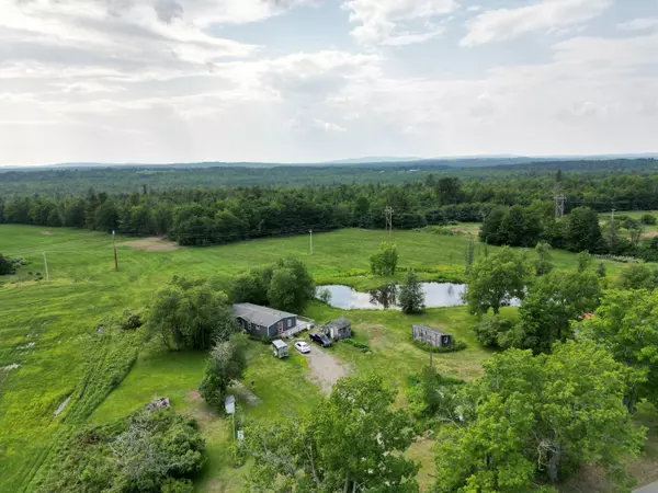 Palmyra, ME 04965,208 Badgerboro RD