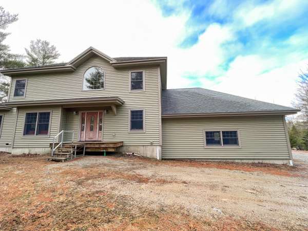 22 Tufts CT, Surry, ME 04684