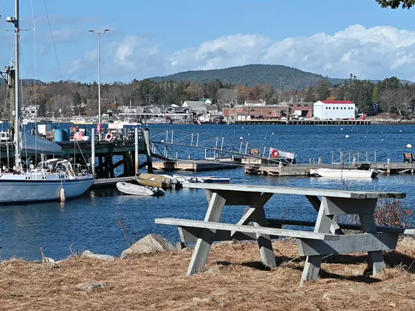 Southwest Harbor, ME 04679,000 Seawall Map/Lot 17/11-02 RD