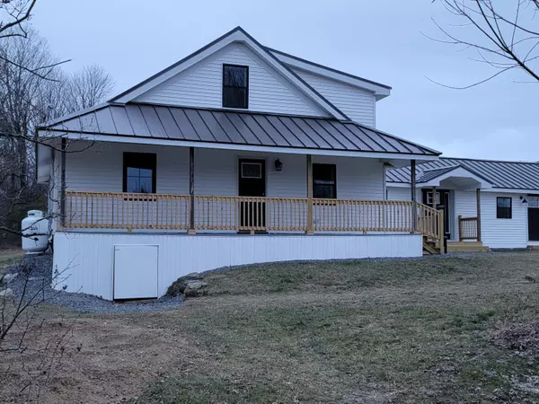 Mount Vernon, ME 04352,238 Sadie Dunn RD