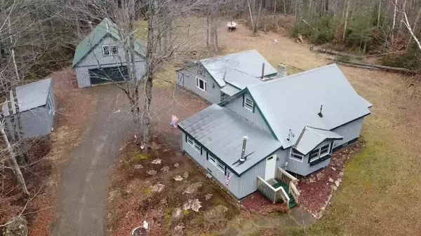 23 Elm LN, Stetson, ME 04488