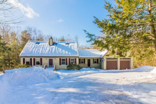 Freeport, ME 04032,17 Curtis RD