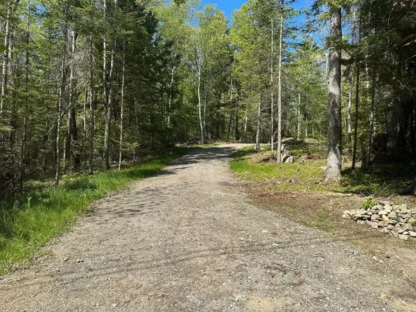 Nobleboro, ME 04555,37 Narrows RD
