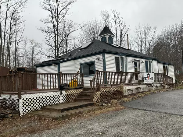 681 Atlantic HWY, Northport, ME 04849