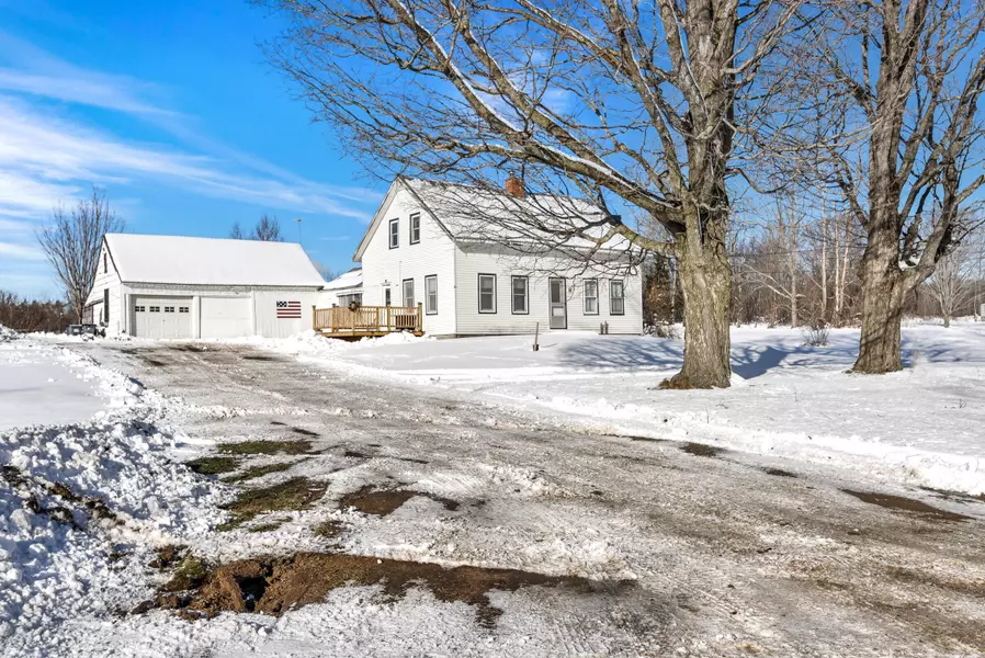 88 Crosby RD, Albion, ME 04910