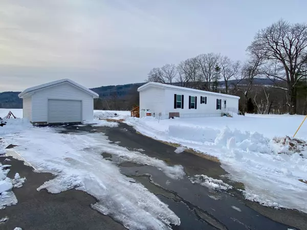 12 Frye Crossover RD, Roxbury, ME 04275