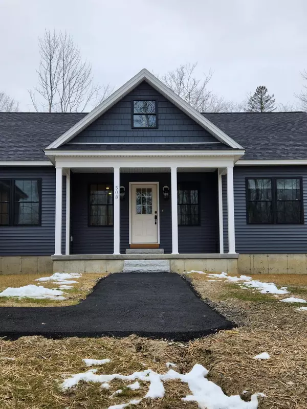 Hermon, ME 04401,508 Hawthorne LN