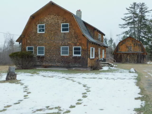 40 Garcelon RD, Burnham, ME 04922