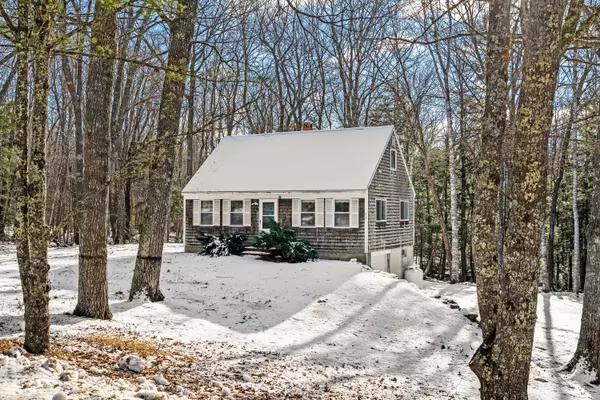 37 Evergreen Estates RD, Nobleboro, ME 04555
