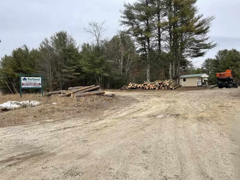 53 Lewiston RD, New Gloucester, ME 04260