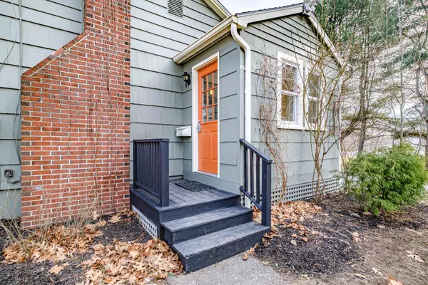 South Portland, ME 04106,130 Hillside AVE