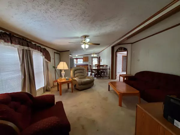 Mount Vernon, ME 04352,1268 North RD