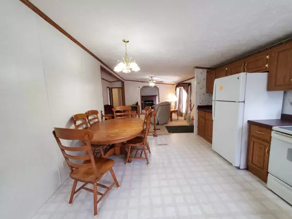 Mount Vernon, ME 04352,1268 North RD