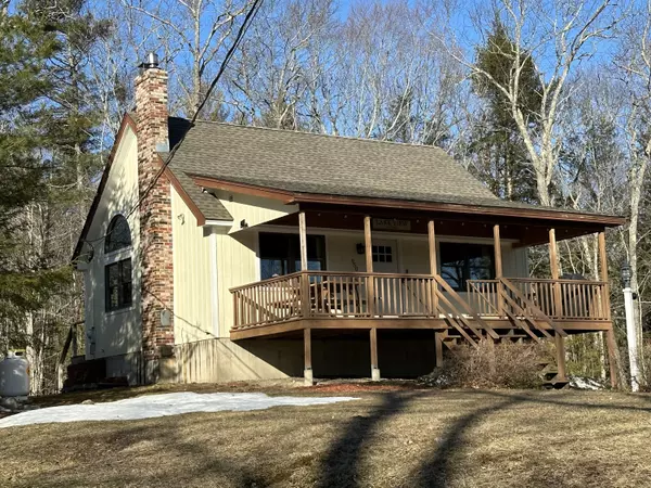 950 Anderson RD, Sebago, ME 04029