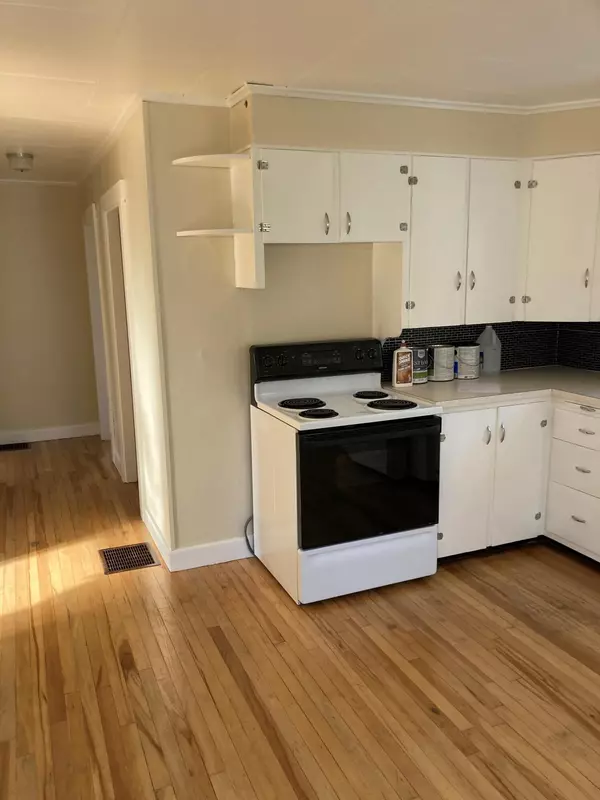 Presque Isle, ME 04769,12 Lincoln ST