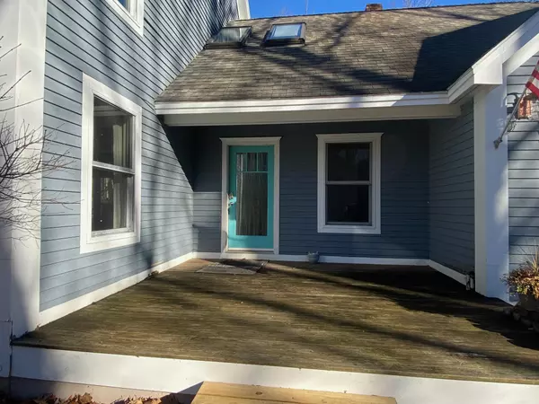 Raymond, ME 04071,11 Presidential VW