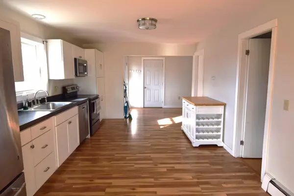 Greene, ME 04236,370 Lane RD