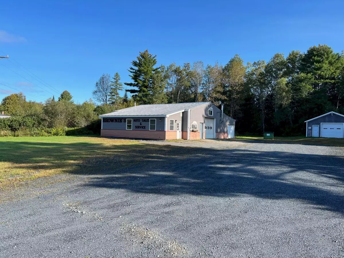 Madison, ME 04950,31 Lakewood RD