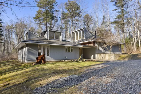 Yarmouth, ME 04096,198 Morton RD