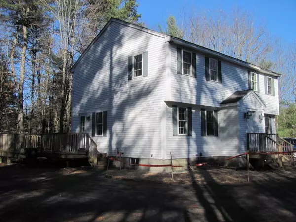 21 Lilac LN, Kennebunk, ME 04043