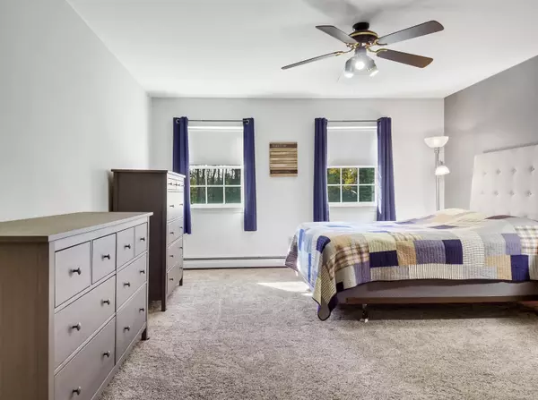 Vassalboro, ME 04989,60 Sherwood LN