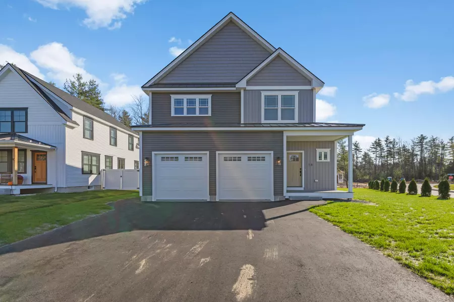 18 Lodge DR, Saco, ME 04072