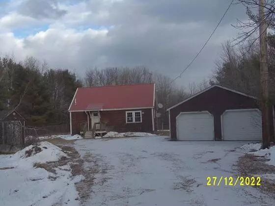 Newport, ME 04953,55 Martin Stream Road